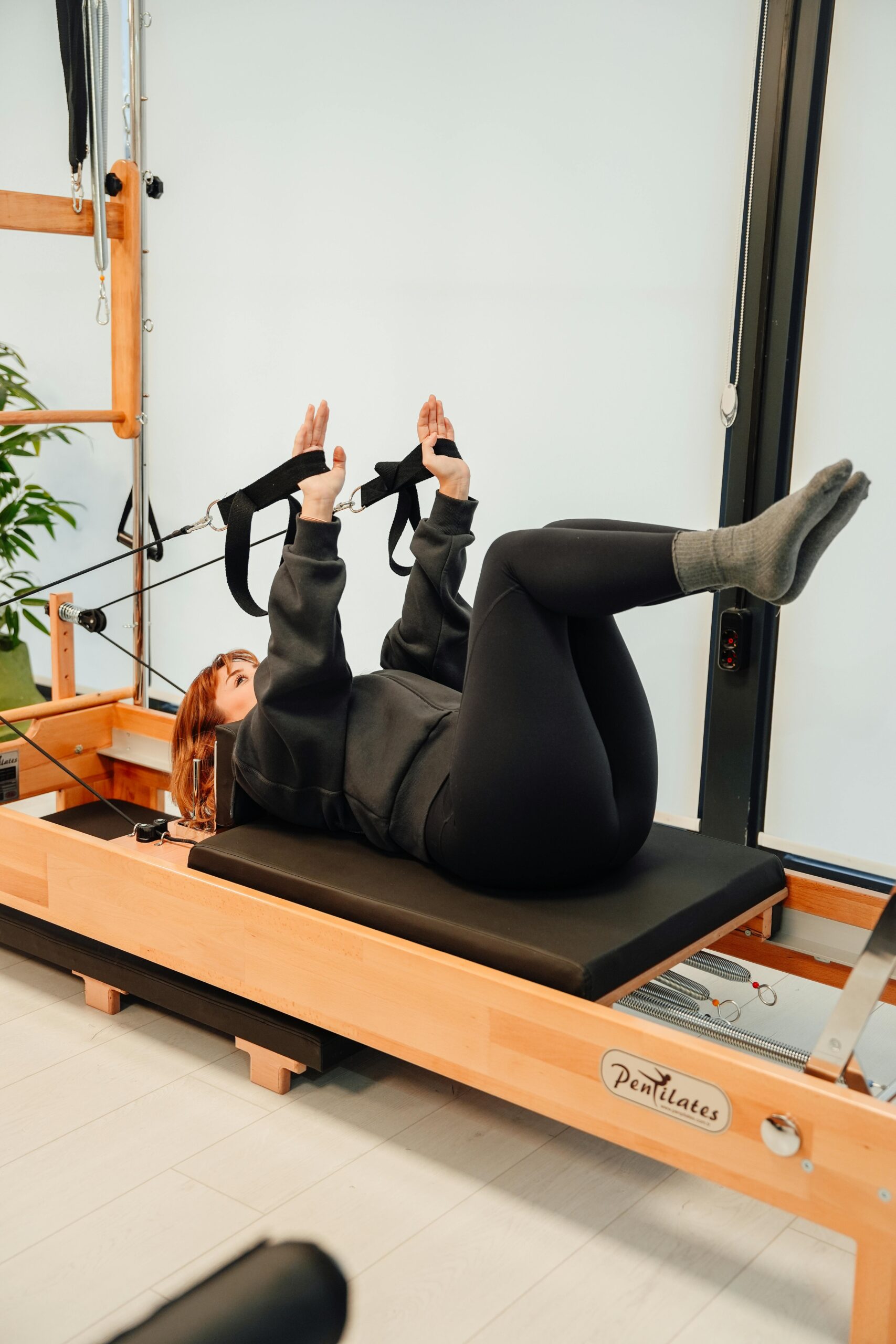 Cours Reformer d’essai à CHF 25 chez Origin Pilates Studio à Vernier – séance collective de Pilates sur machine de 50 minutes